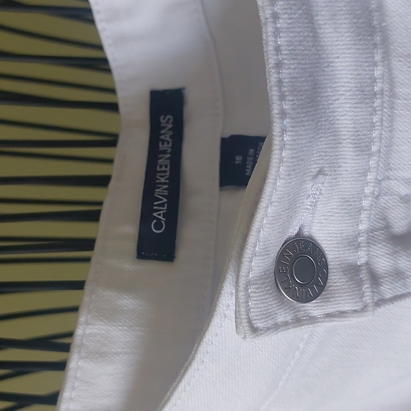 Calvin Klein Jeans mini skirt, size 16, great condition - Picture 3 of 9